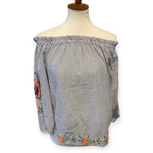 Off the shoulder seersucker embrodered top